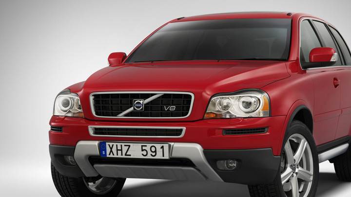 Front Side Pose Of 2009 Volvo XC90 In Red